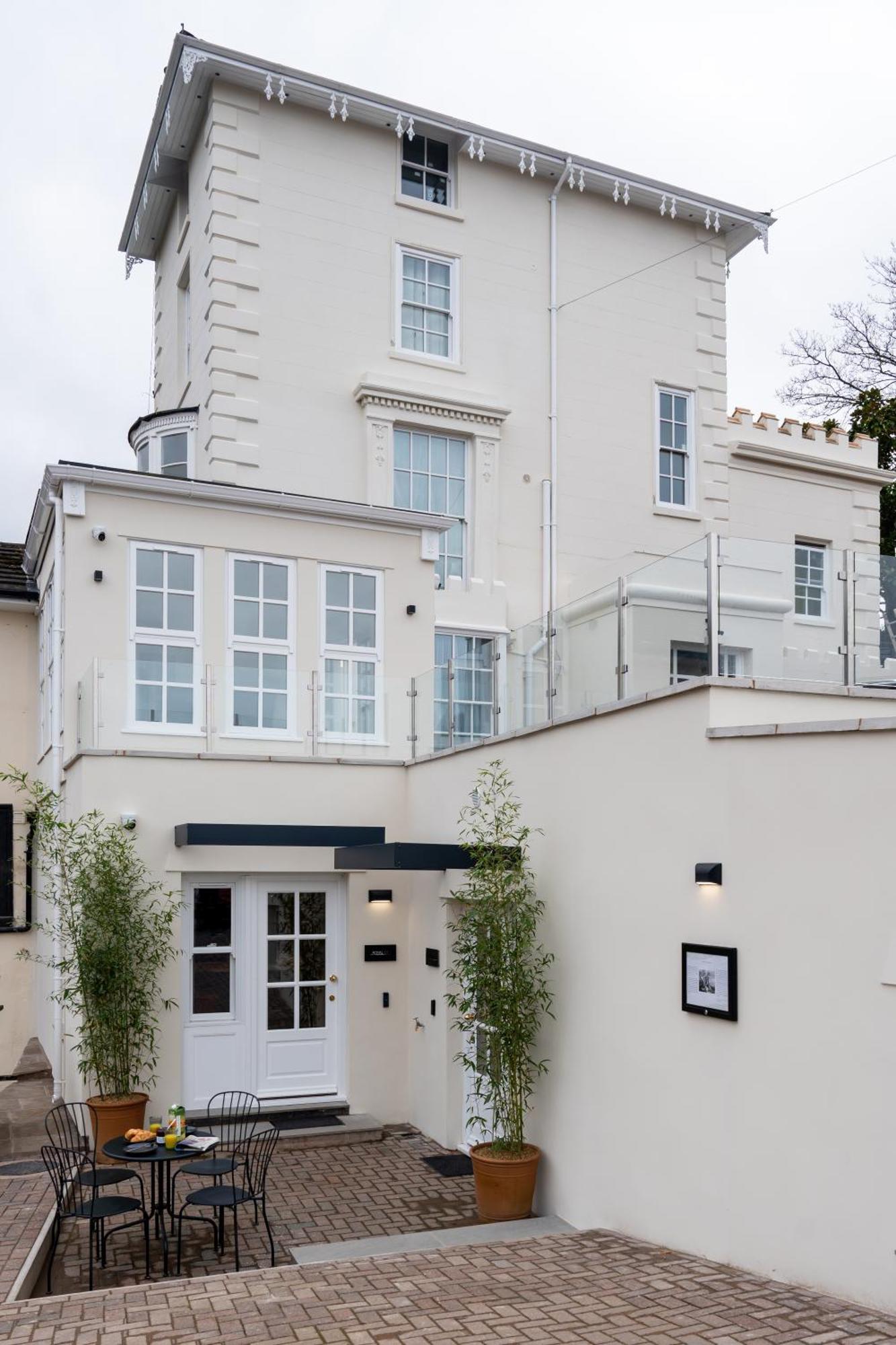 Commandery Vaults - Luxury Apartment In City Centre With Sky Tv 伍斯特 外观 照片